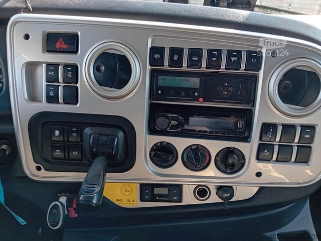 Standart çekici ünitesi FORD 1848T