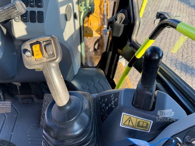 Escavatore gommato CATERPILLAR 432F2, 4+1 Schaufel, Telestiel, Palettengabel,AC