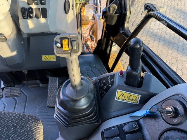 Ekskavators-iekrāvējs CATERPILLAR 432F2, 4+1 Schaufel, Telestiel, Klima, Löffel