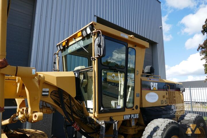 Grader Caterpillar 143H