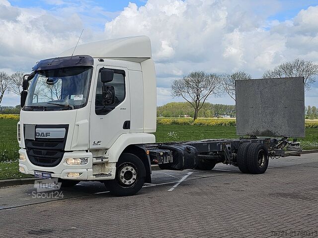 Châssis avec cabine DAF LF 250 16T