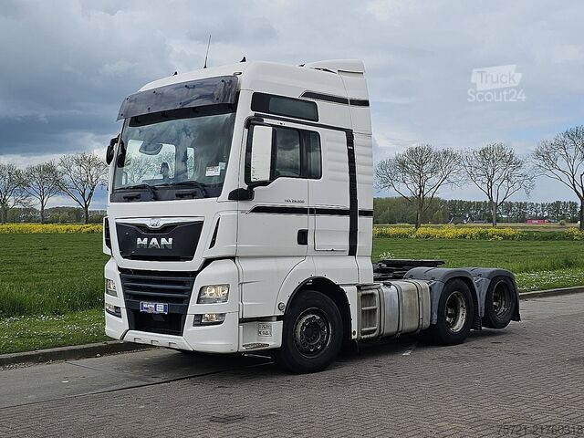 Estándar-SZM M.A.N. 28.500 TGX XXL 6X2 BOOGIE