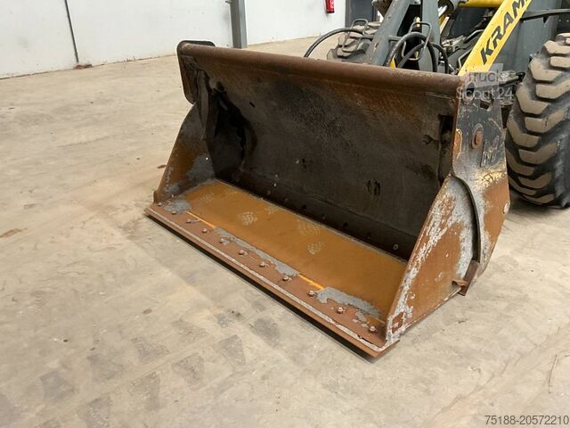 Kerekes rakodó Kramer 5075