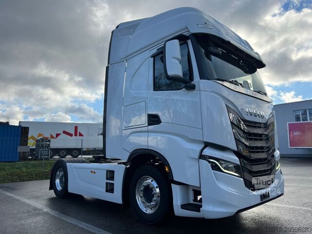 Tractor estándar Iveco 440S51T E6 S-Way Retarder Alufelgen