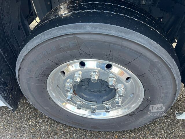 Tractor estándar Iveco 440S51T E6 S-Way Retarder Alufelgen