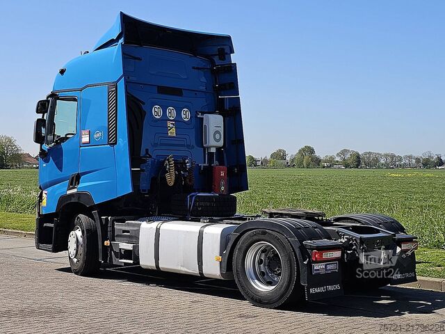 Standard-SZM RENAULT T 520