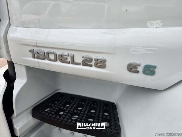 Chassi de caminhão Iveco 180E28 TELAIO 2016 EURO 6 KM 475000