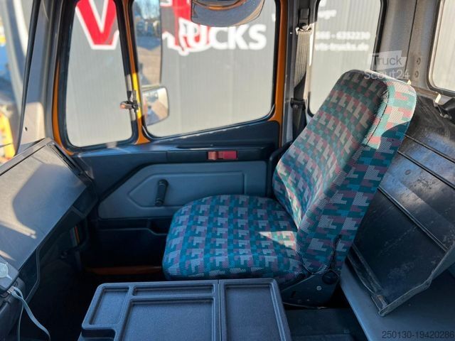 Камион с кука за контейнери MERCEDES-BENZ 1824 AK 39 EU2 4x4 Top Zustand !! 66000 Km