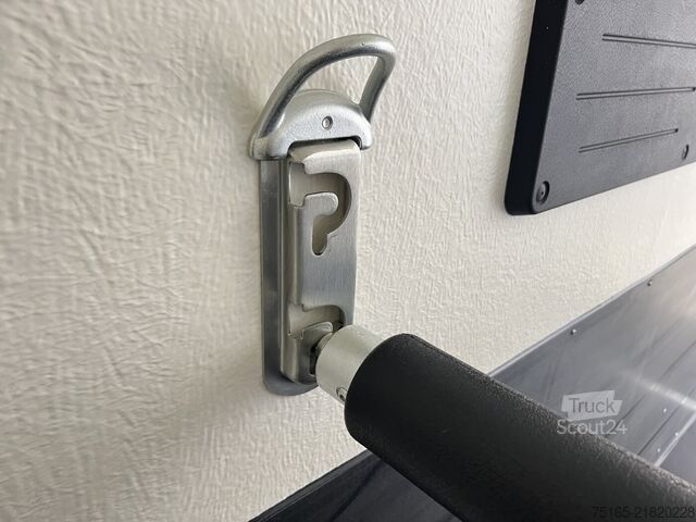 ремарке за превоз на коне Böckmann Master 21 WCF Pferdeanhänger