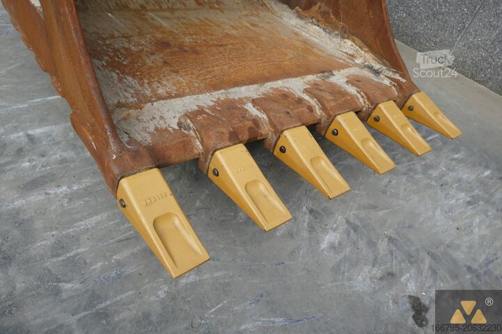 Grävmaskin på larvband Hitachi ZX300LC-7