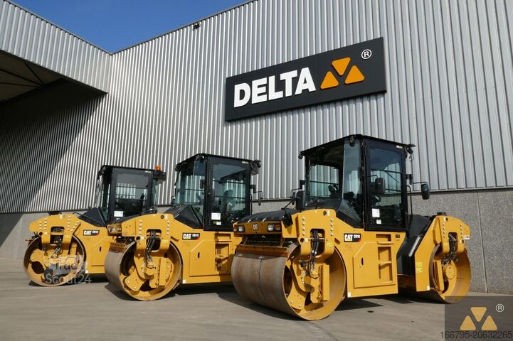 Tandem roller Caterpillar CB10