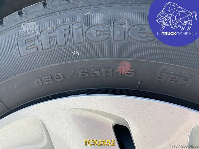 Løfteplatform Nissan E-NV200 hoogtewerker nacelle