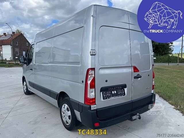 Furgão de caixa Renault Master