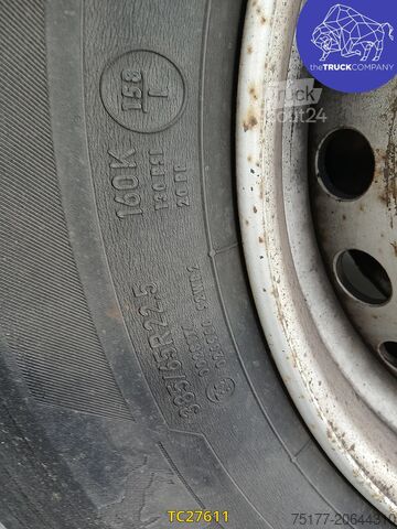 Skjutbara presenningar Kögel