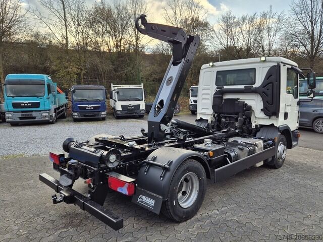 Kroghejselastbil man TGL 12.250 BL City Abrollkipper AHK Euro 6