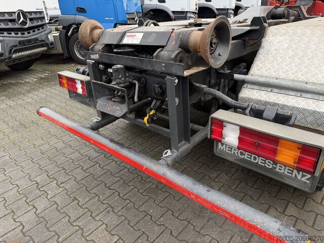 Pašizgāzējs kravas automašīna Mercedes-Benz SK 2538 6X4 Haken Kran/ Oldtimer/ Feuerwehr