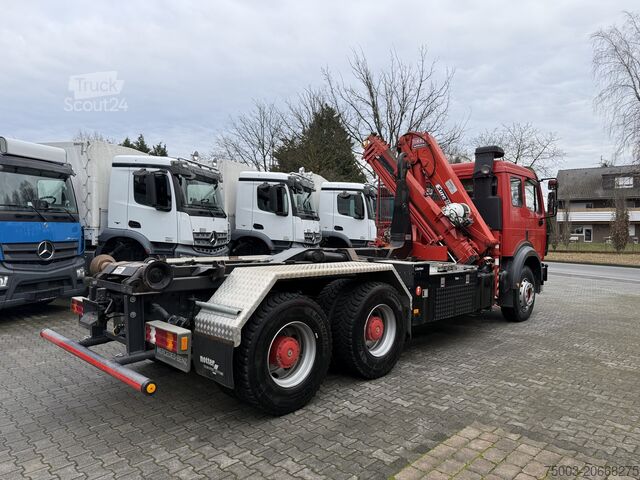 Kravas automašīnai uzstādīts celtnis Mercedes-Benz SK 2538 6X4 Haken Kran/ Oldtimer/ Feuerwehr