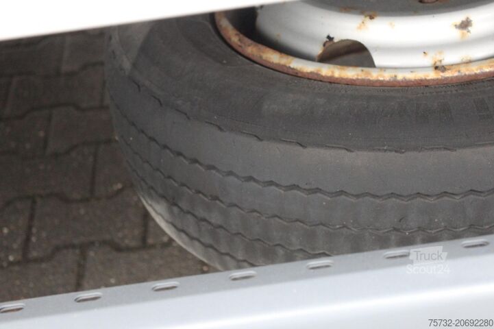 شاحنة صندوقية Mercedes-Benz Atego 818 Koffer Klima LDW Schalter LBW