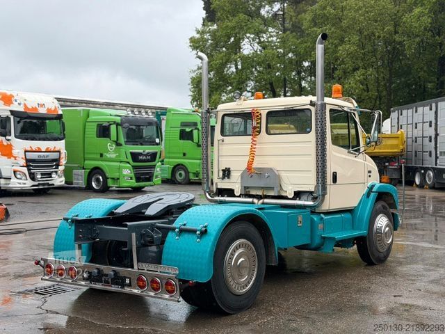 Vetoyksikkö FREIGHTLINER FL70 4x2 elek verschiebbare Sattelkupplung *TOP*