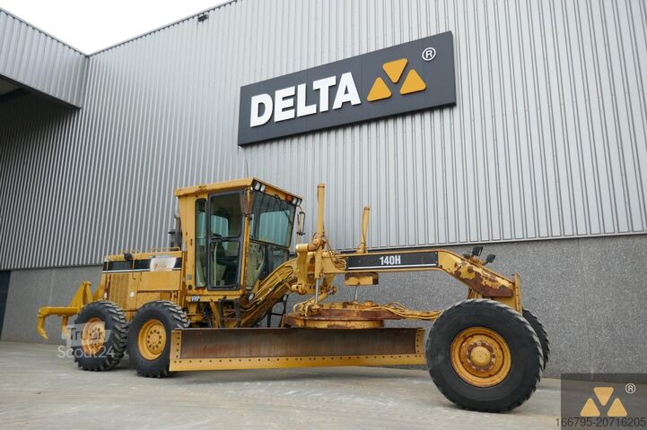 Grader Caterpillar 140H