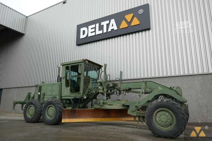 Greideris Caterpillar 130G Ex-army