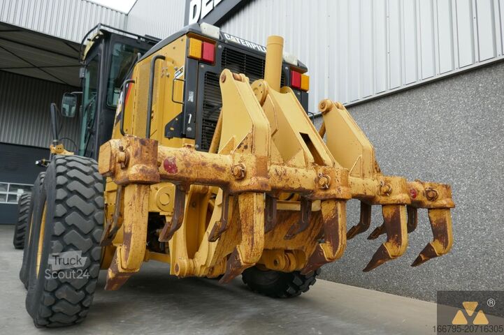Greideris Caterpillar 120M