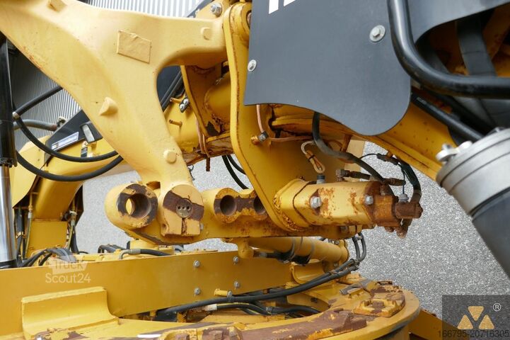 Greideris Caterpillar 120M