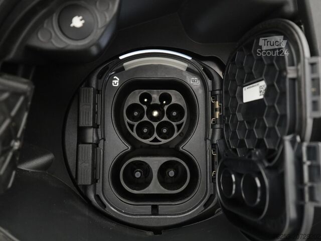 Minibus Mercedes-Benz EQV 300 Lang ACC AUT Facelift Kam. KlimaA LM PDC