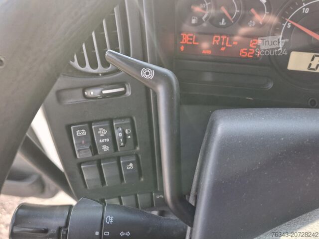 Vrachtwagen met laadplatform en zeilvrachtwagen met laadplatform en zeil RENAULT D26 WIDE 380 - 6X2 - E6 - RETARDER