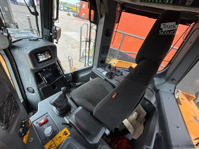 Topadora Liebherr PR 766 05 3D / RIPPER / Full service history / ...