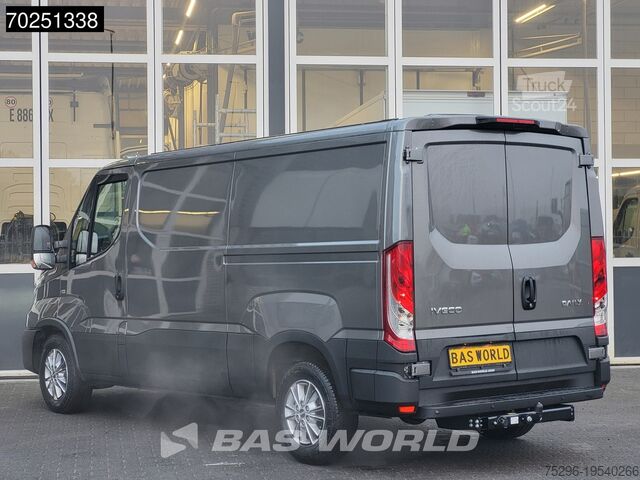 Panel van Iveco Daily 35S21 3.0L Automaat L2H1 210PK Laag Dak 2...