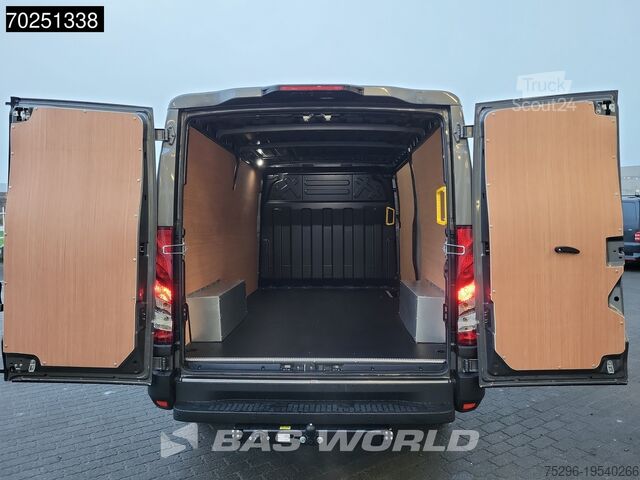 Panel van Iveco Daily 35S21 3.0L Automaat L2H1 210PK Laag Dak 2...