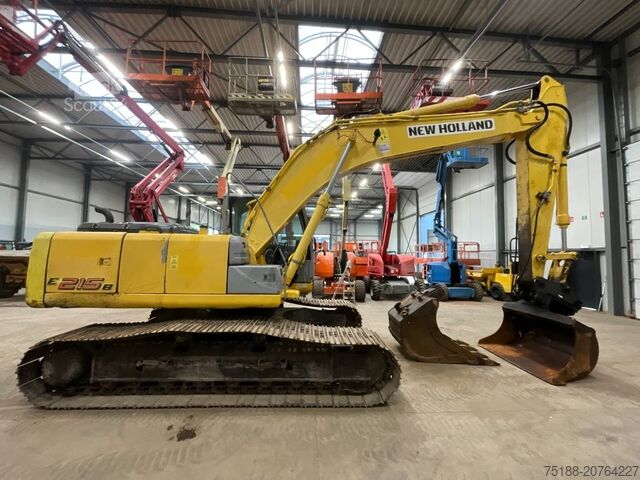 Εκσκαφέας ερπυστριοφόρος New Holland E 215 B