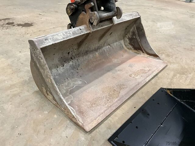 Escavatore midi Kubota KX 080-4 A 2