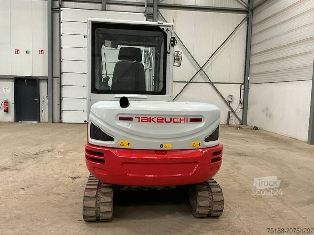 Mini bageri Takeuchi TB 240