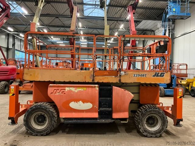Šķēres lifts JLG 3394 RT