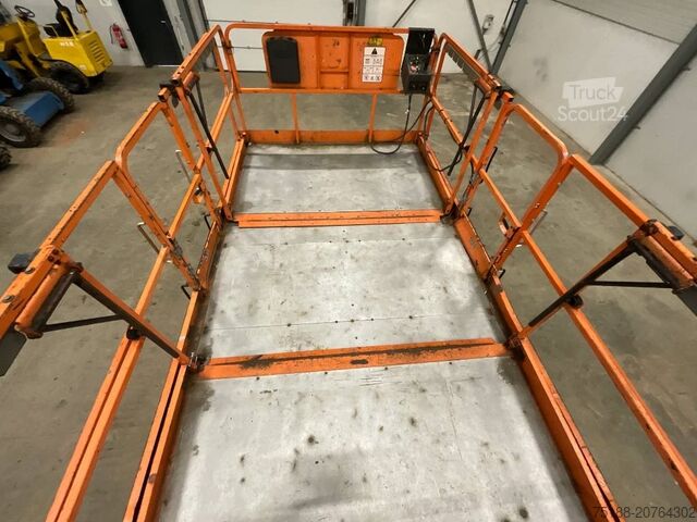 Šķēres lifts JLG 3394 RT