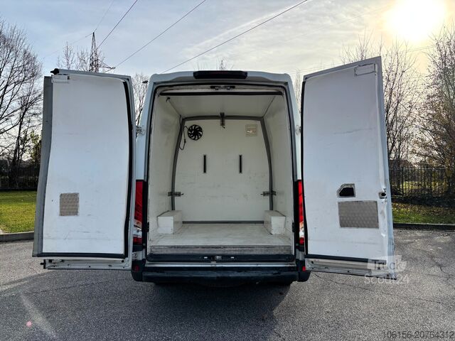 Ledusskapja furgons Iveco Daily 35