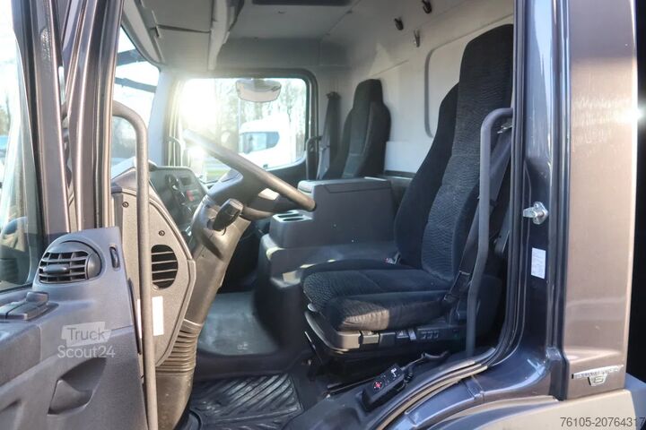 čemodāns Mercedes-Benz Atego 818 L bak + klep grijs metallic € 14.6...