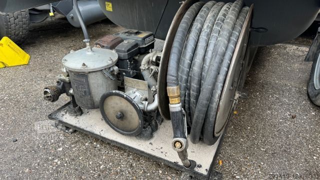 Kmetijski stroj Danubia Heizöl / Dieseltank 1000 L Baujahr 1981