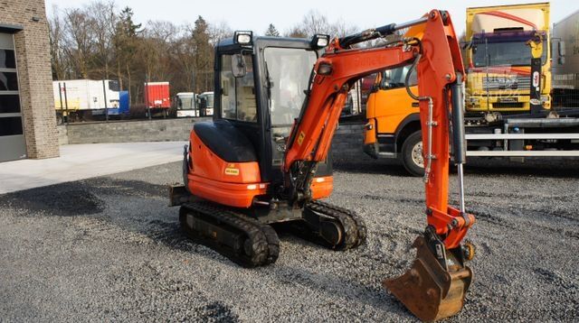 Mini-escavadora KUBOTA KX61-3 KX 61 2600 Kg Minibagger