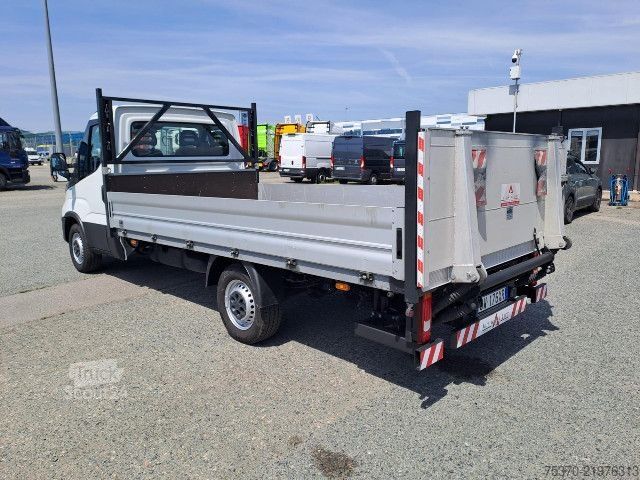 Lastebil med plan IVECO DAILY 35S14H