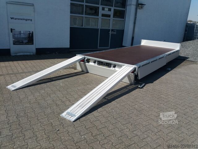 Remolque de turismos Eduard EDUARD 5522 Multitransporter Bordwände 30cm  56cm lfh Tridem Auffahrrampen verfügbar