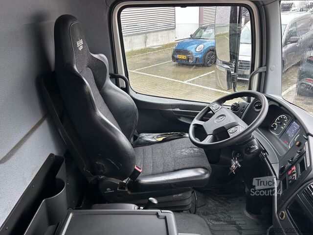 Mercedes-Benz Atego 1018 / 10 Tonnes / 574 000 km / Fourgon 7 m / Hayon élévateur / Contrôle techniq Mercedes-Benz Atego 1018 / 10 Ton / 574 dkm / Box 7 mtr / Loa...