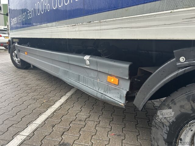 Mercedes-Benz Atego 1018 / 10 Tonnes / 574 000 km / Fourgon 7 m / Hayon élévateur / Contrôle techniq Mercedes-Benz Atego 1018 / 10 Ton / 574 dkm / Box 7 mtr / Loa...