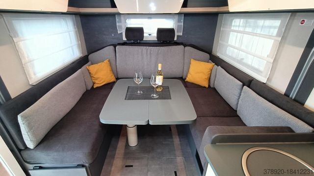 Półzintegrowany kamper LAIKA Kosmo L 105 sofort Verfügbar