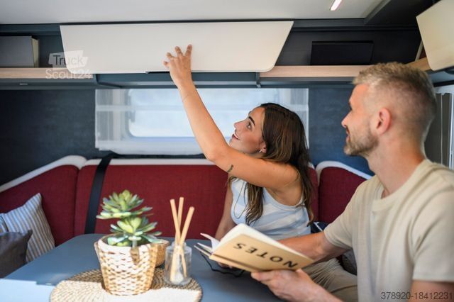 Półzintegrowany kamper LAIKA Kosmo L 105 sofort Verfügbar