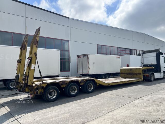 Nízkoložný návěs LANGENDORF SATBUE 30/38  3 Achs Tiefbett- Satteltieflader