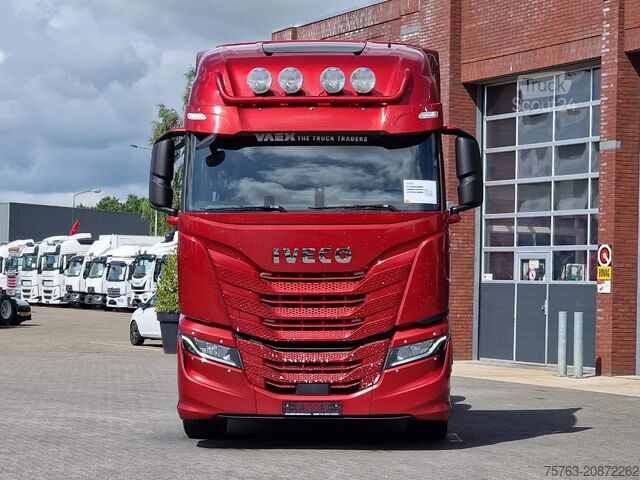 Standard-SZM Iveco S-WAY 570 6x2 - Retarder - Full air - 3.20 WB -...