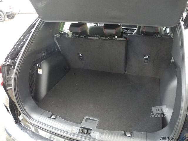 Pick-up FORD Kuga FHEV 4x4 ST-LINE X - Matrix LED, AHK, Ergo